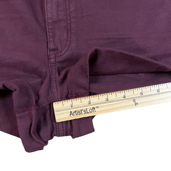 American Eagle Outfitters 8 High Rise Shortie Super Stretch Rolled Hem Burgundy - Picture 5 of 9